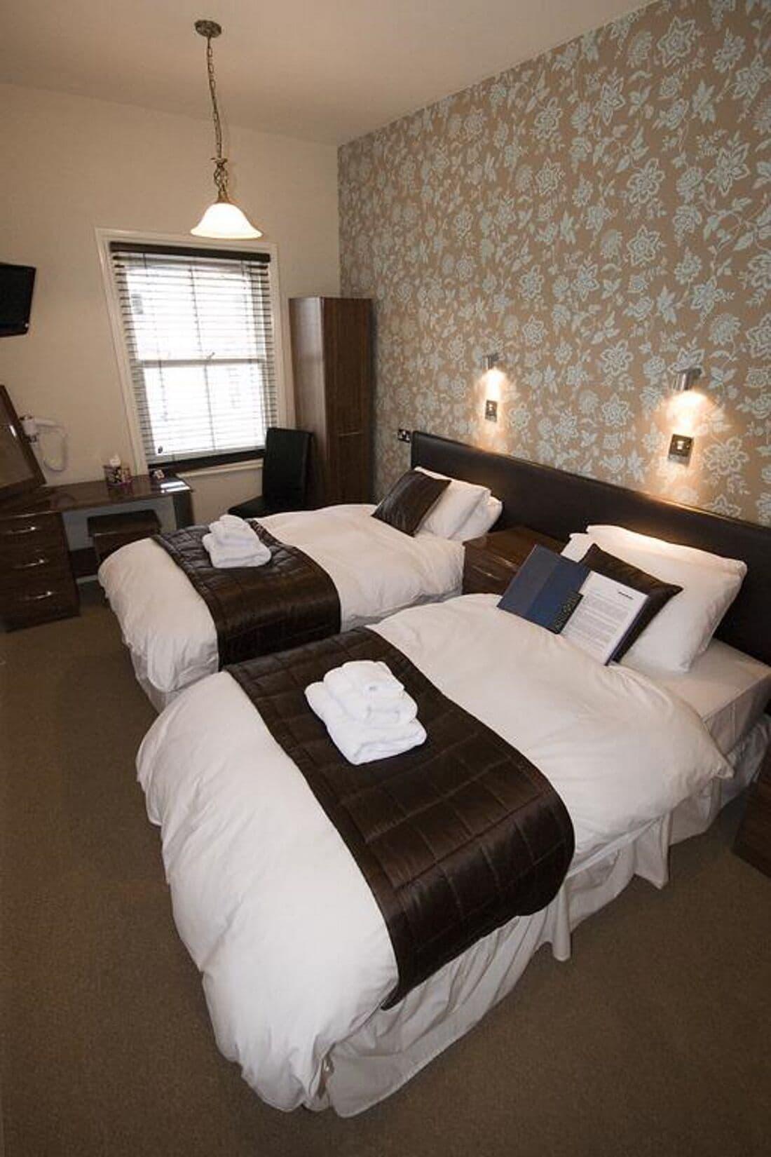 The Mowbray Bed & Breakfast Eastbourne Exterior photo