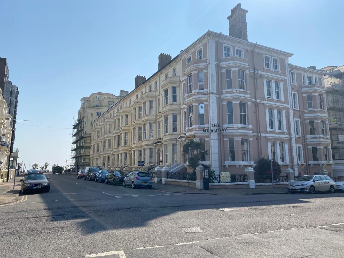 The Mowbray Bed & Breakfast Eastbourne Exterior photo